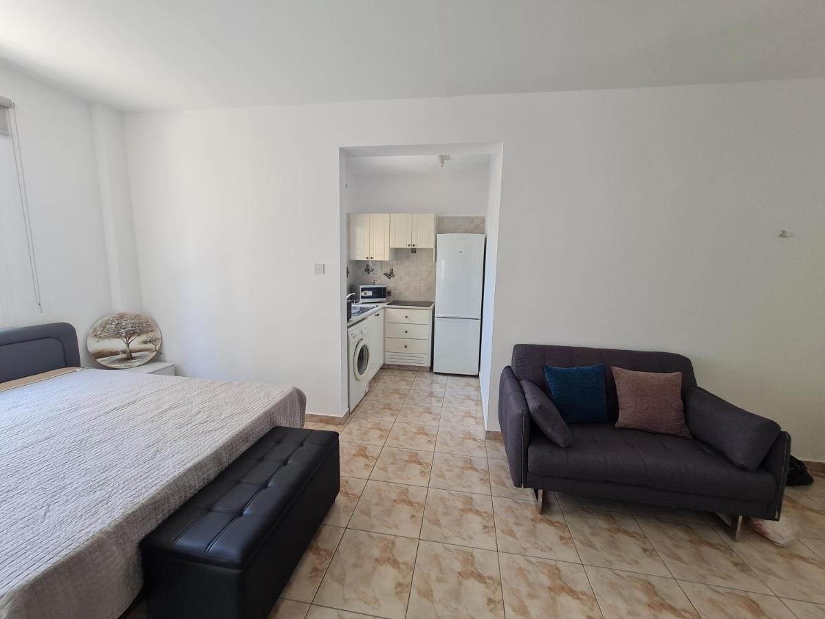 Laertis 2 Complex, Studio Apartment 106 - By Imh Travel & Tours Paphos Extérieur photo